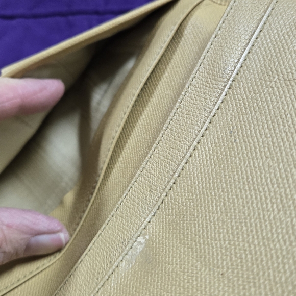 VINTAGE CHANEL LONG WALLET COCO BUTTON YELLOW LEATHER - Picture 9 of 13